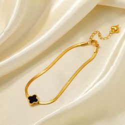 Alternative view of Selura