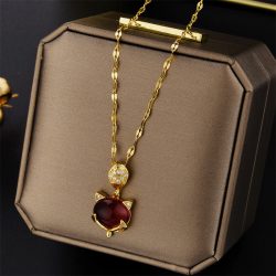 Alternative view of Wild Lotus